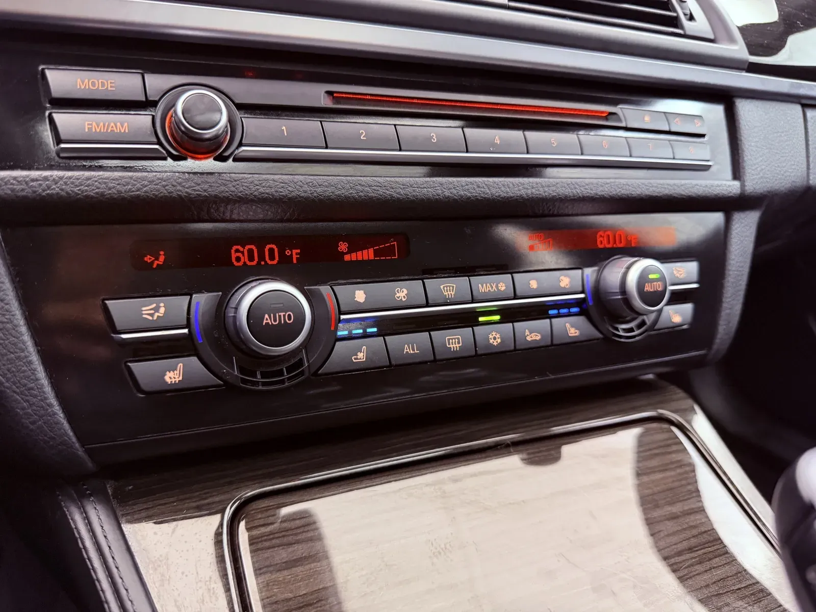 BMW 5 Series photo 28