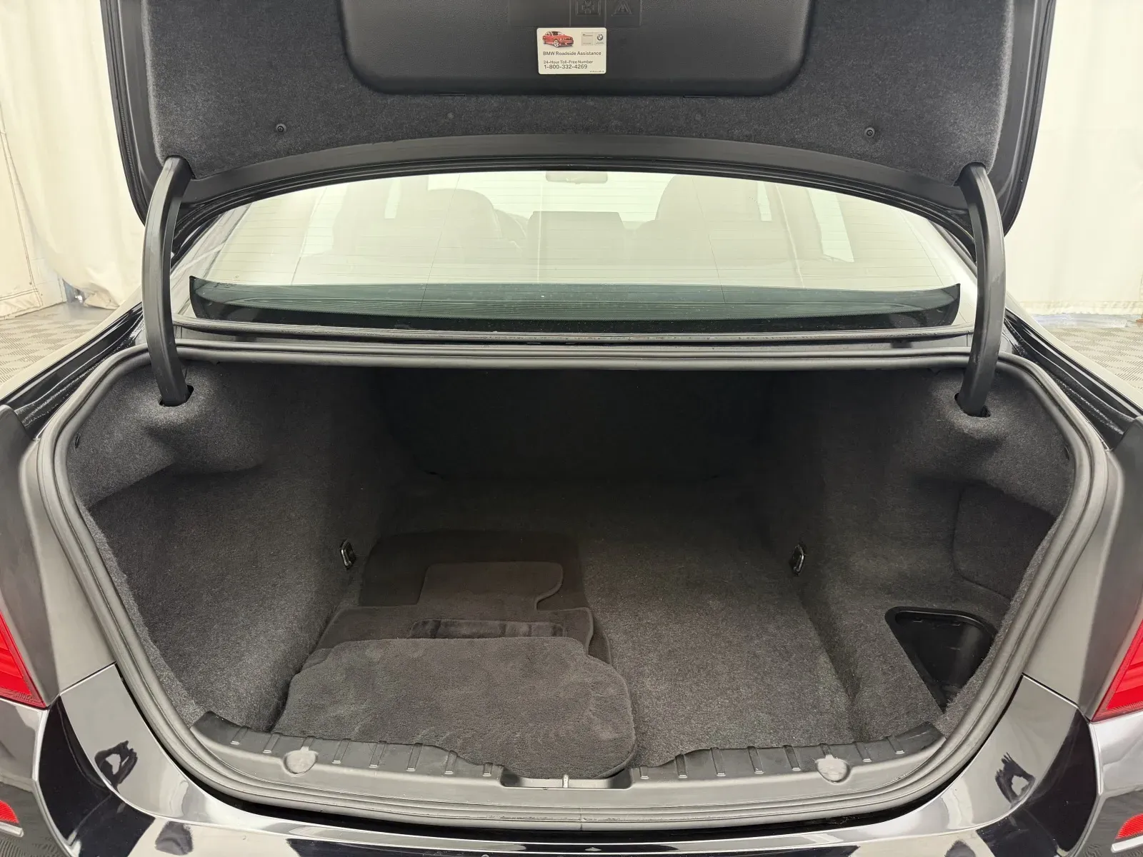 BMW 5 Series photo 35