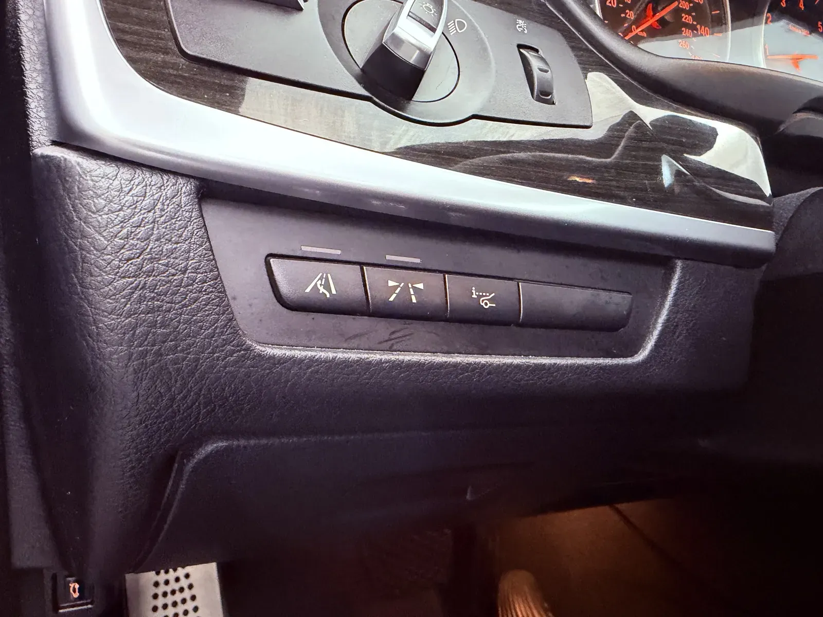 BMW 5 Series photo 15