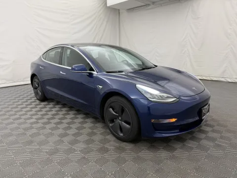 More photos of 2019 Tesla Model 3 Long Range at Autos of Chicago, IL