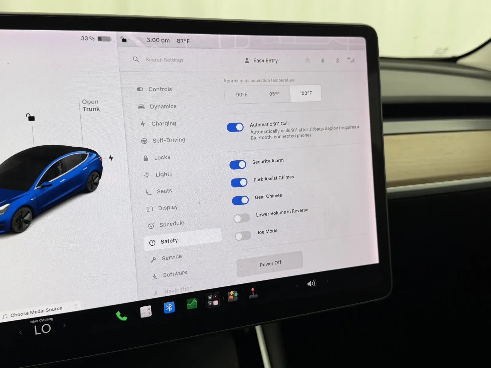 Tesla Model 3 photo 23
