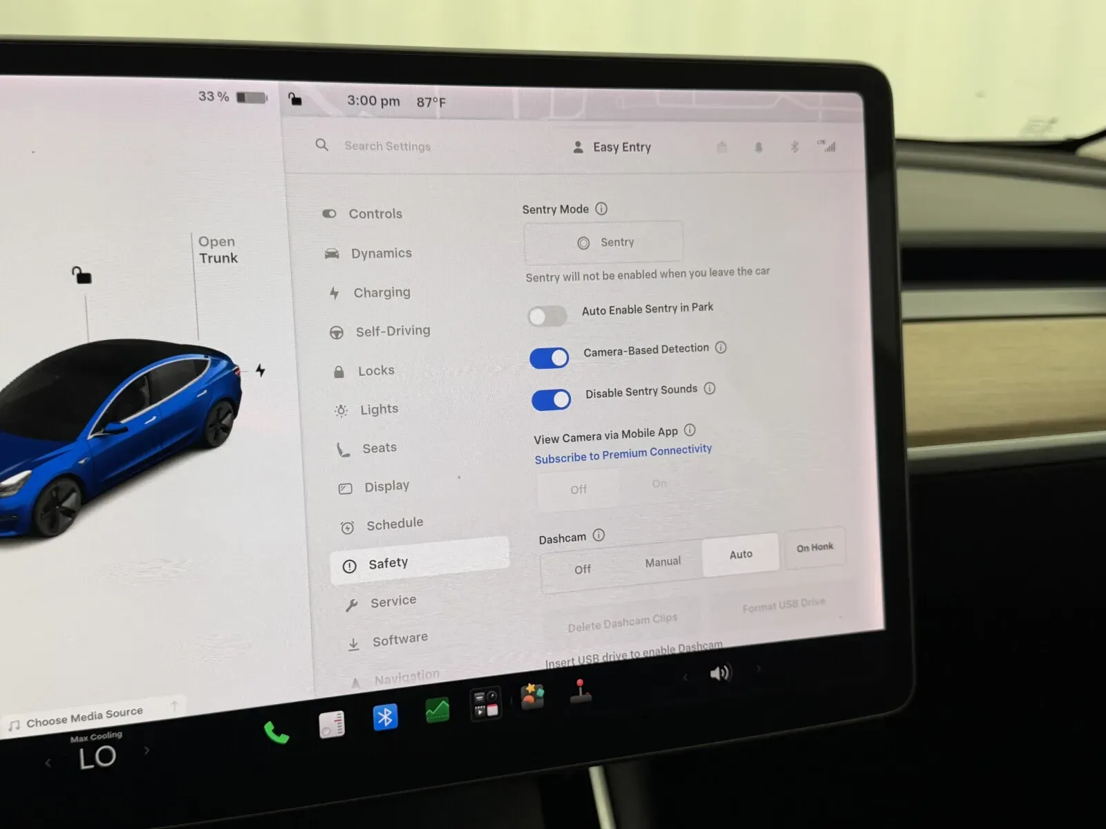 Tesla Model 3 photo 20