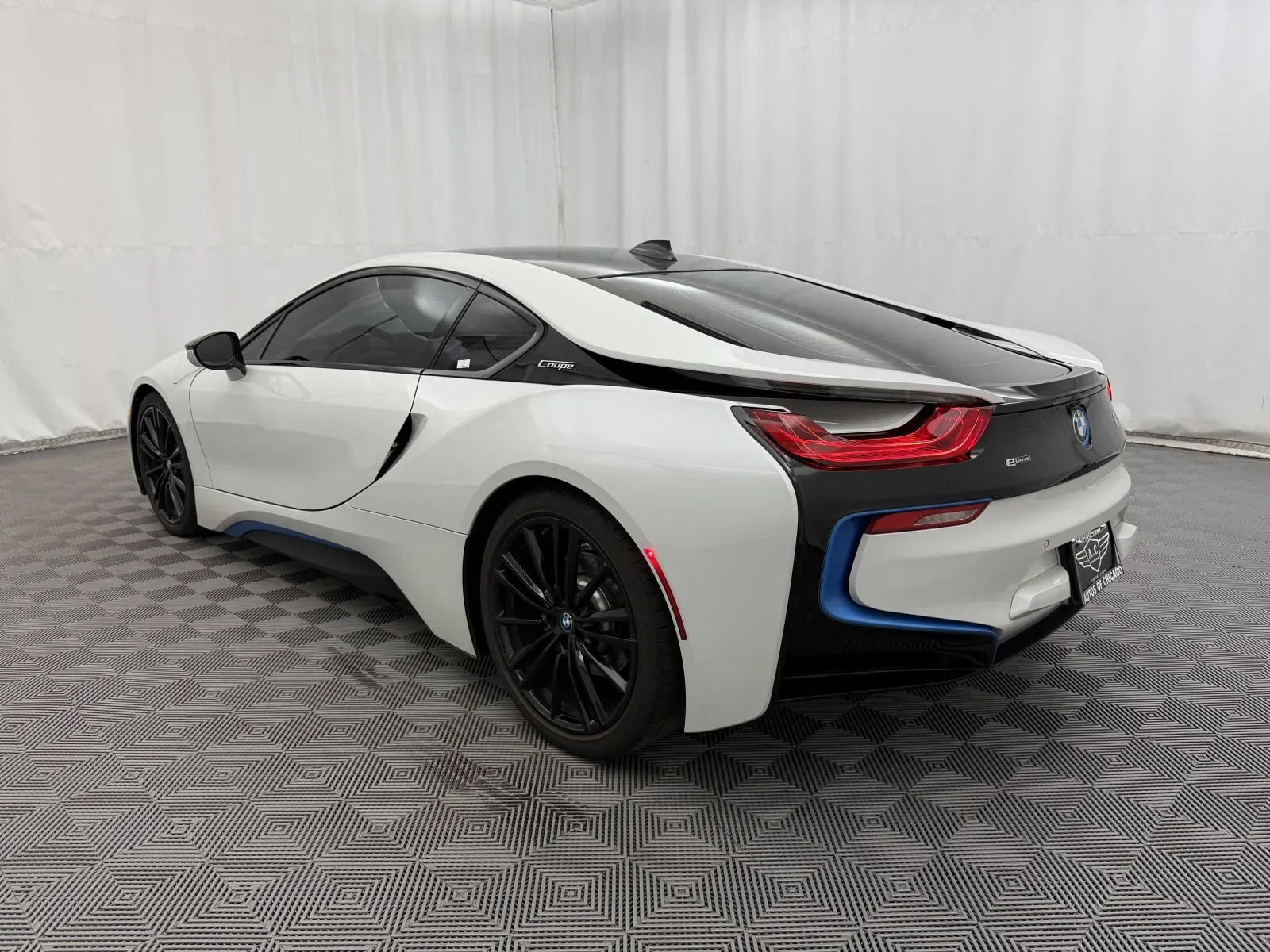 BMW i8 photo 10