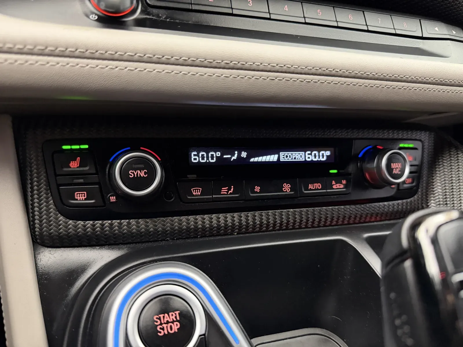 BMW i8 photo 26