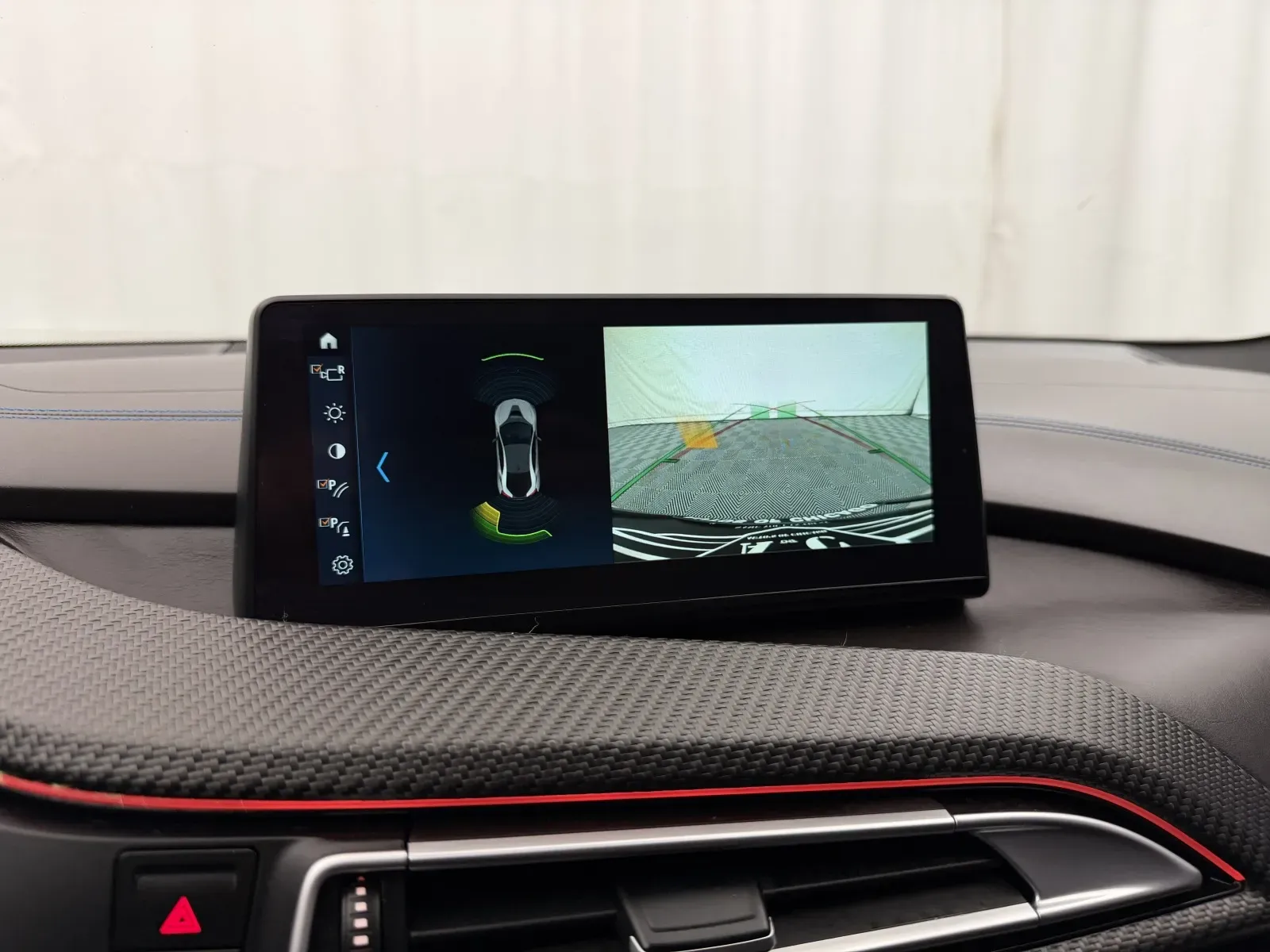 BMW i8 photo 20