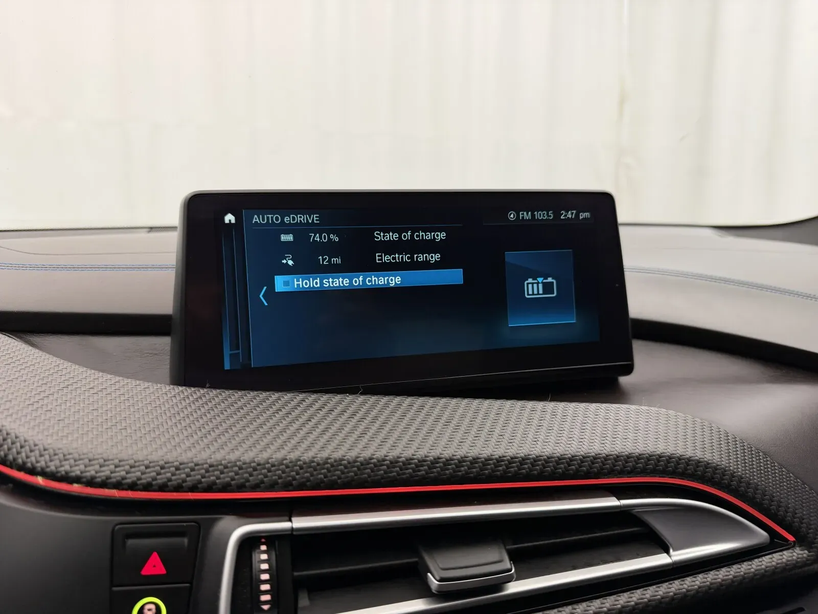 BMW i8 photo 24