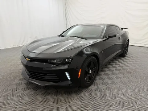 Photos of 2018 Chevrolet Camaro 1LT for sale in Arlington Heights, IL at Autos of Chicago