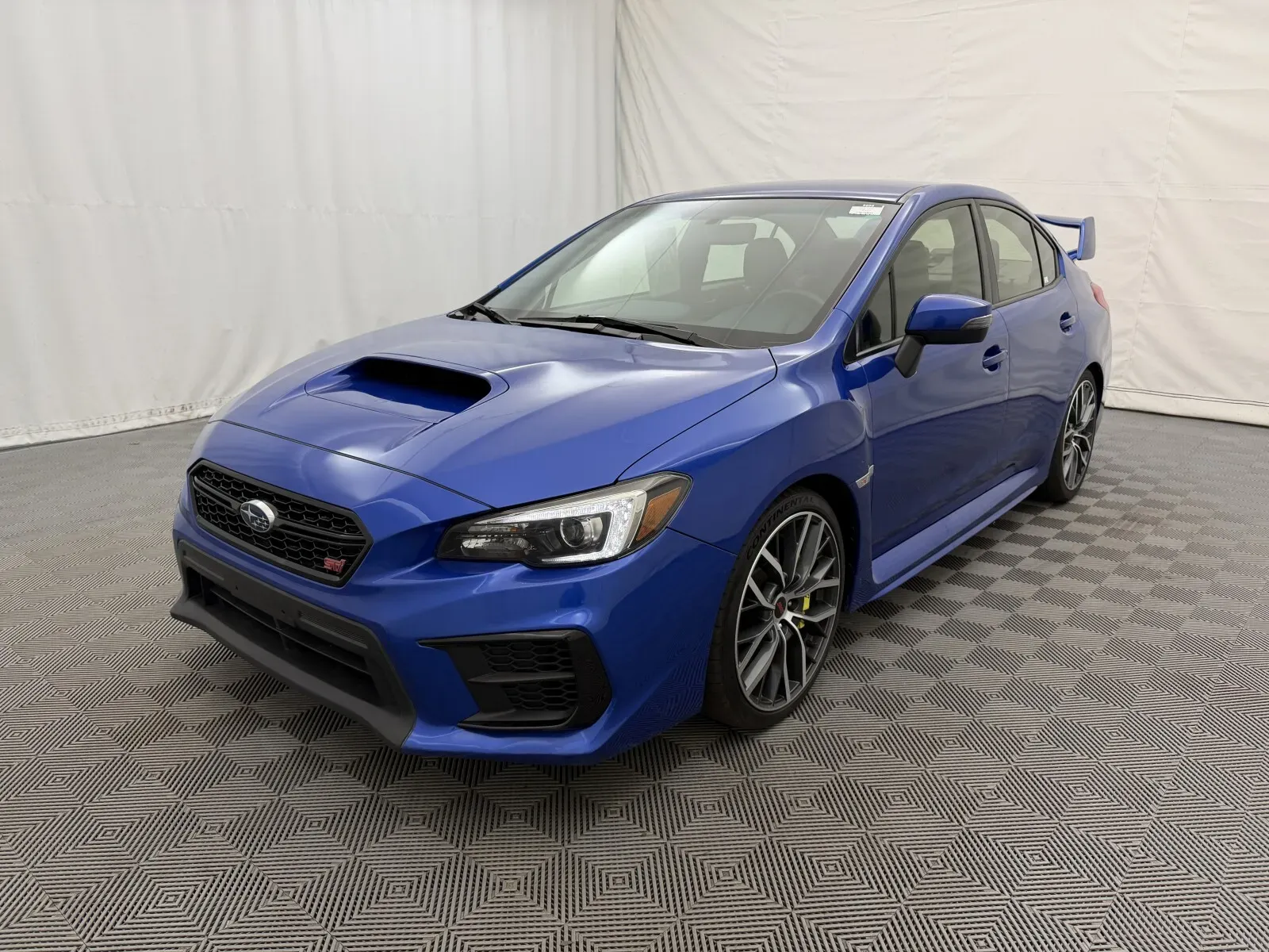 Subaru WRX photo 2