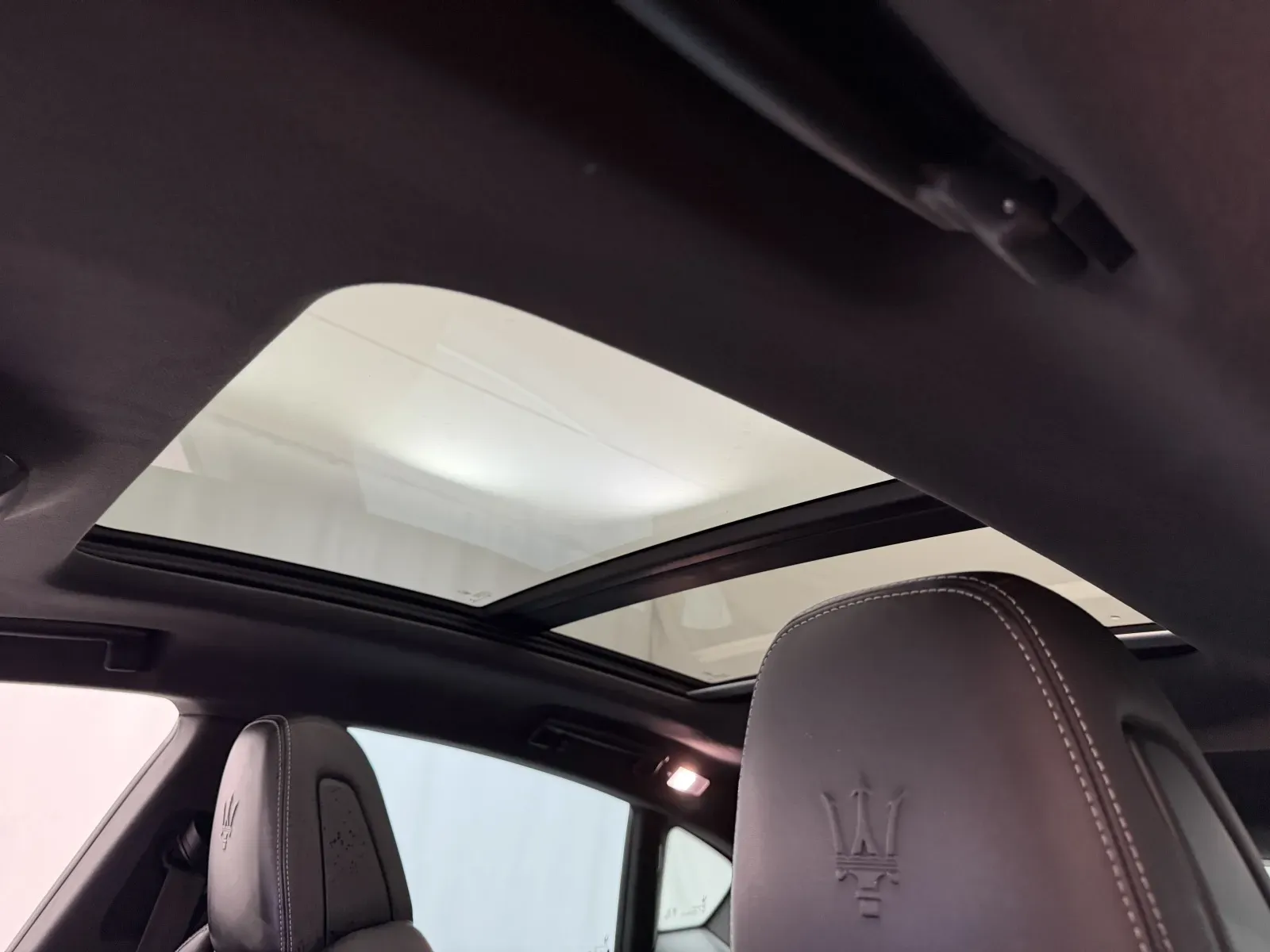Maserati Levante photo 10