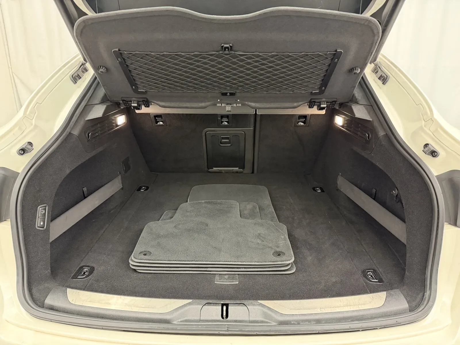 Maserati Levante photo 36