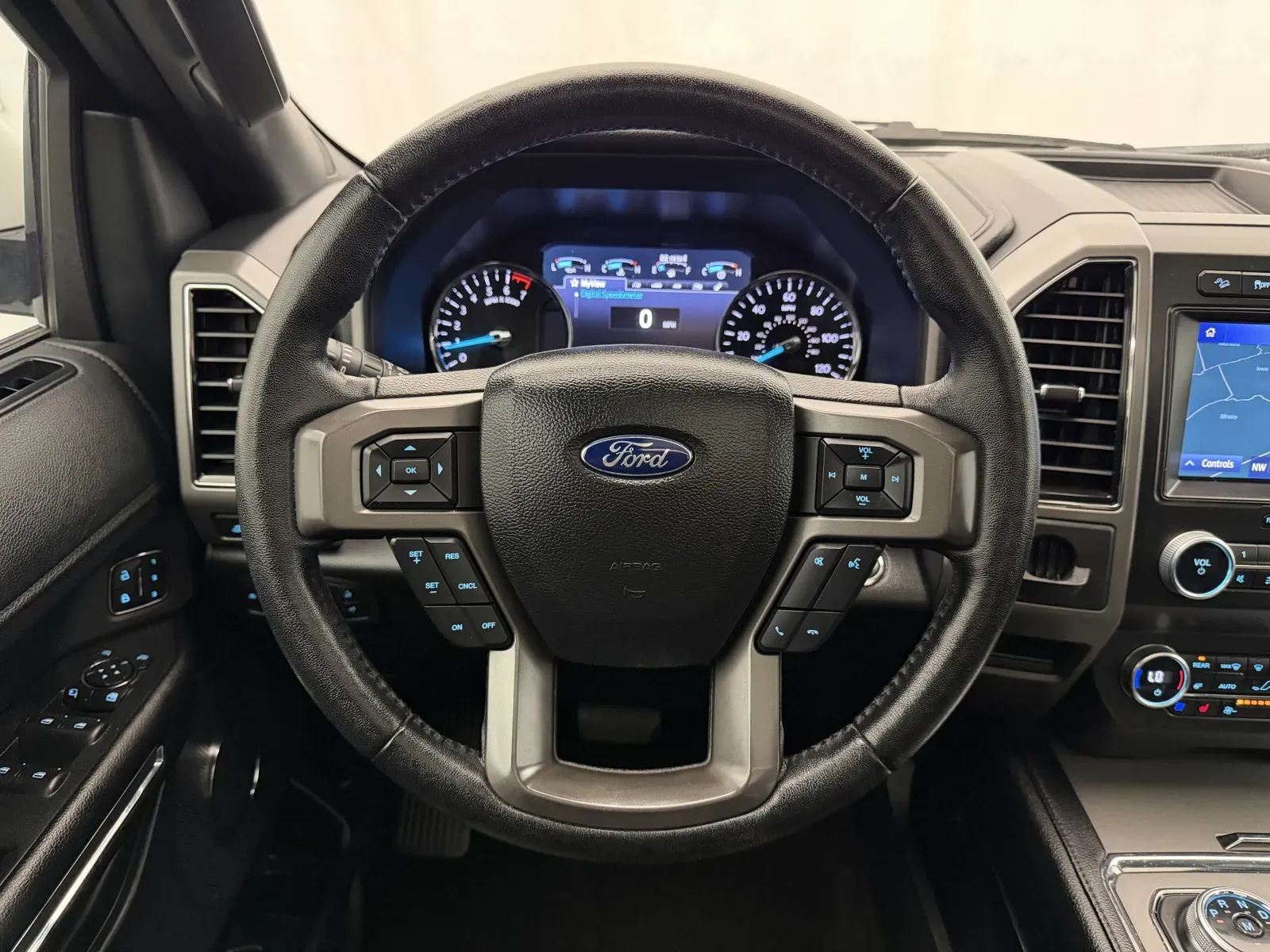Ford Expedition photo 12