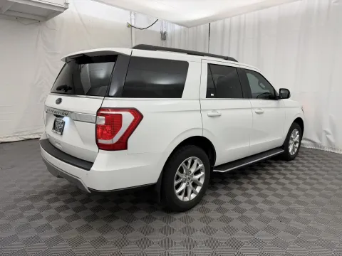 More photos of 2020 Ford Expedition XLT at Autos of Chicago, IL