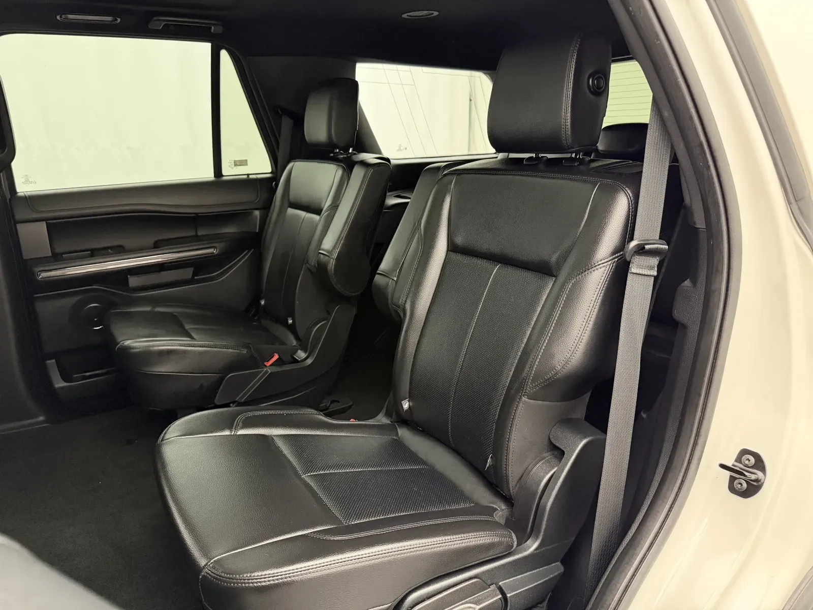 Ford Expedition photo 32