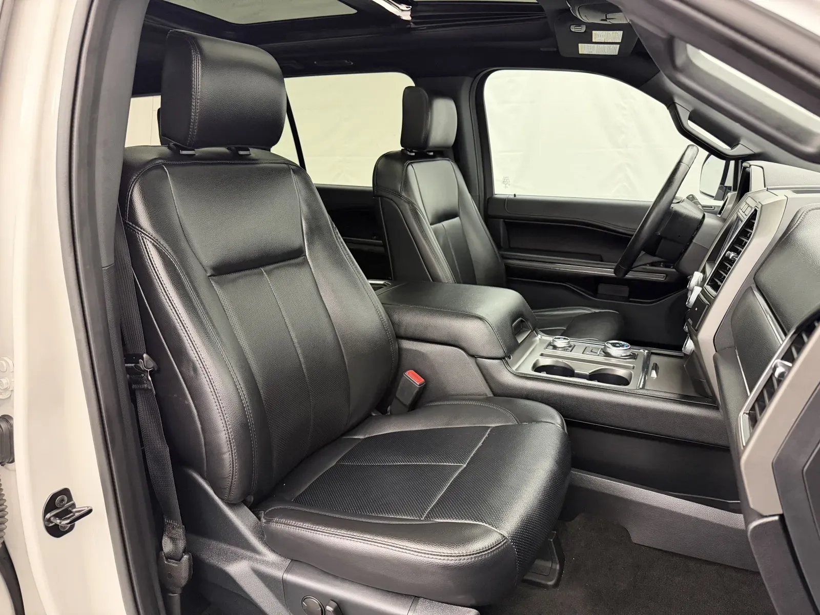 Ford Expedition photo 36