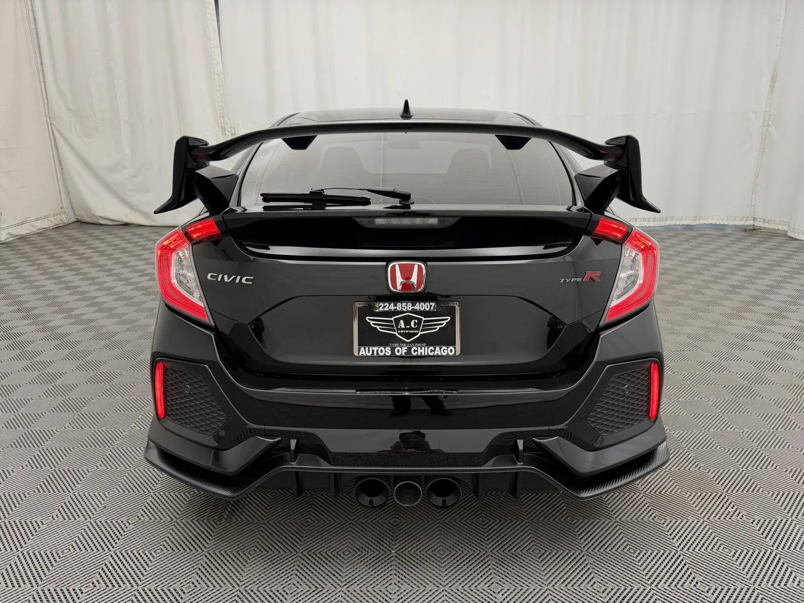 Honda Civic Type R photo 6