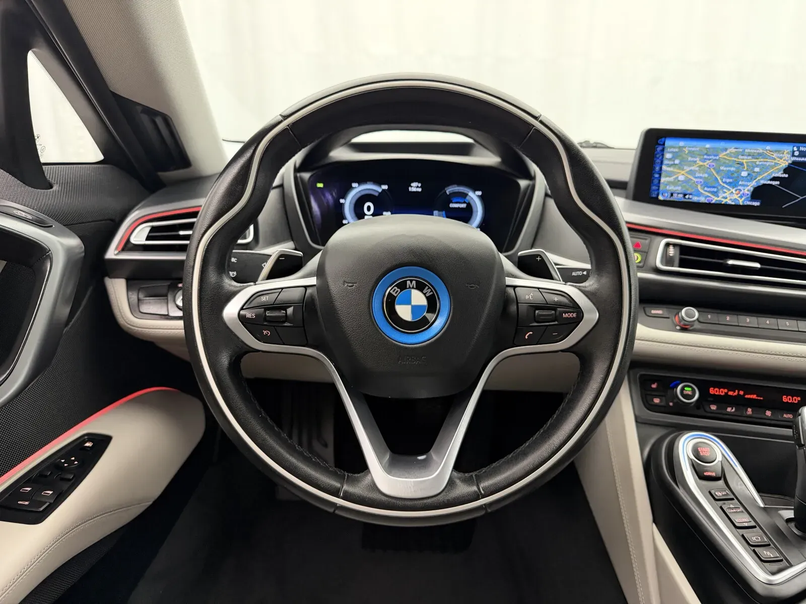 BMW i8 photo 12