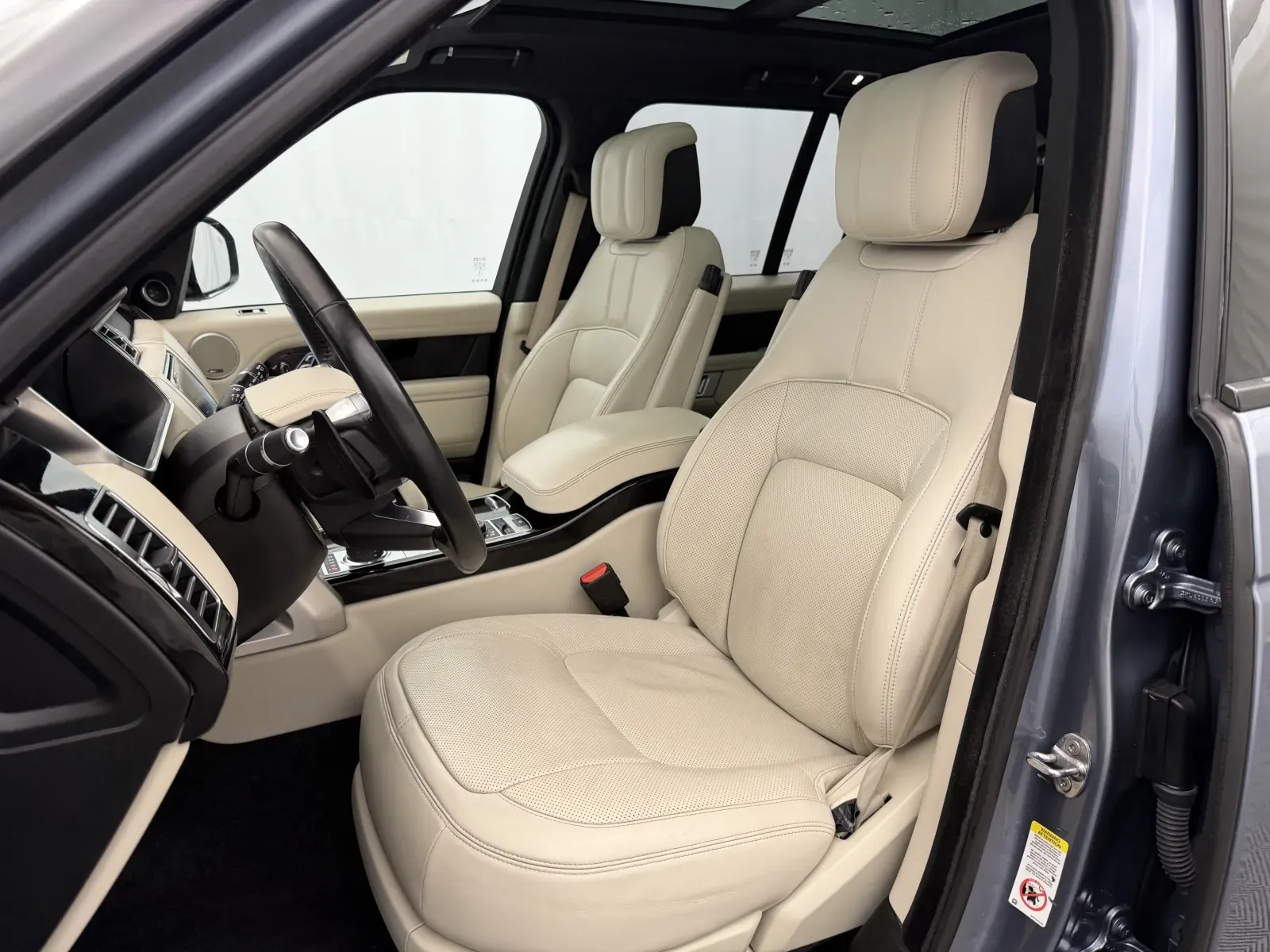 Land Rover Range Rover photo 9