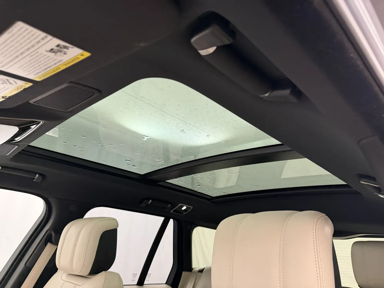 Land Rover Range Rover photo 8