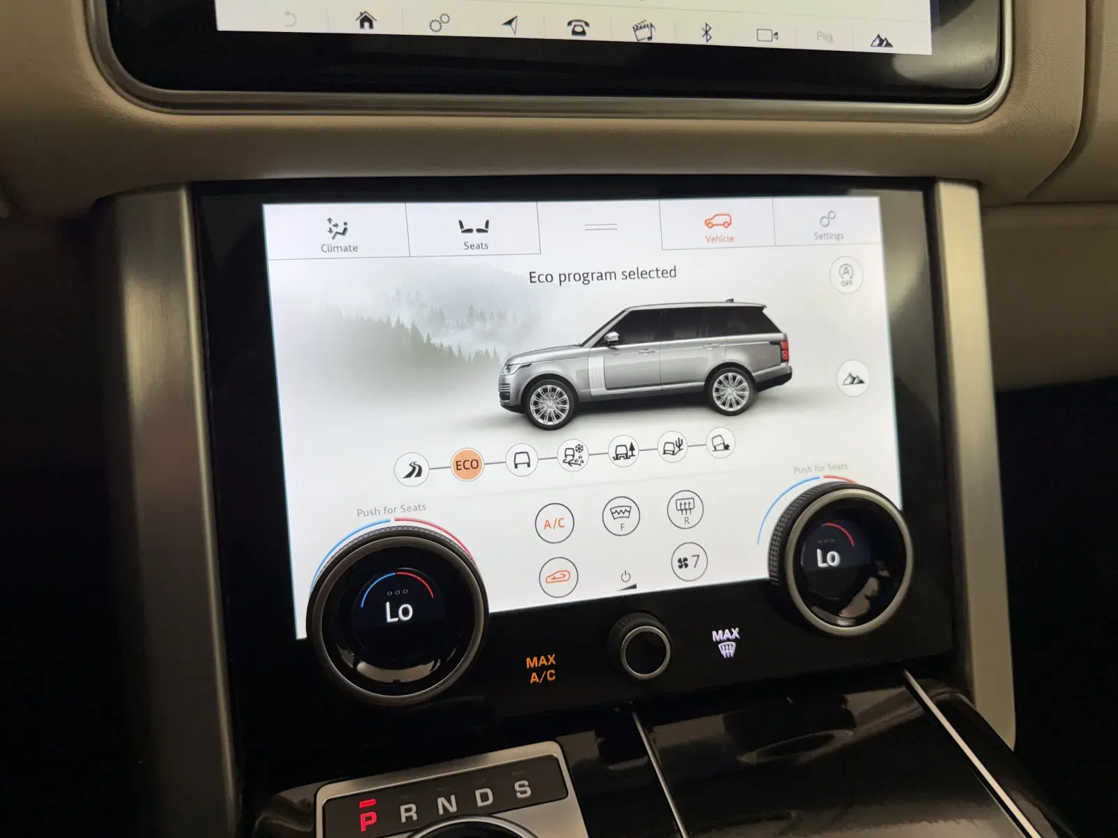 Land Rover Range Rover photo 29