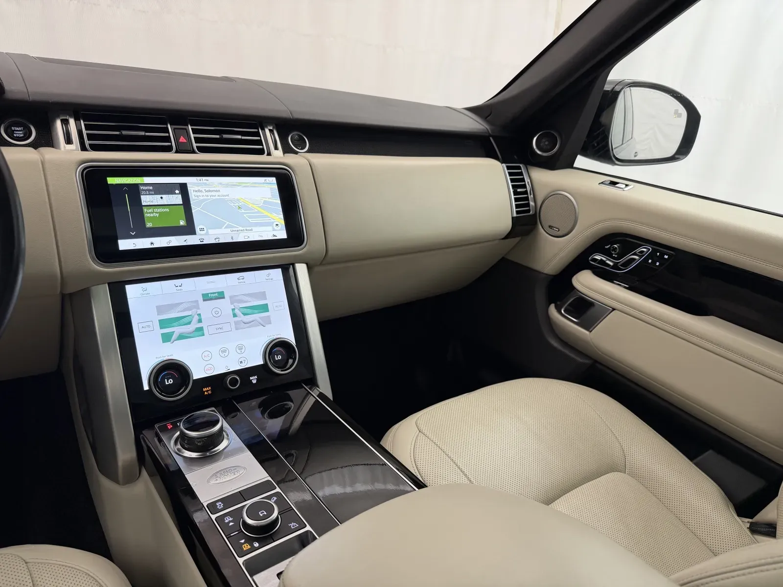 Land Rover Range Rover photo 23