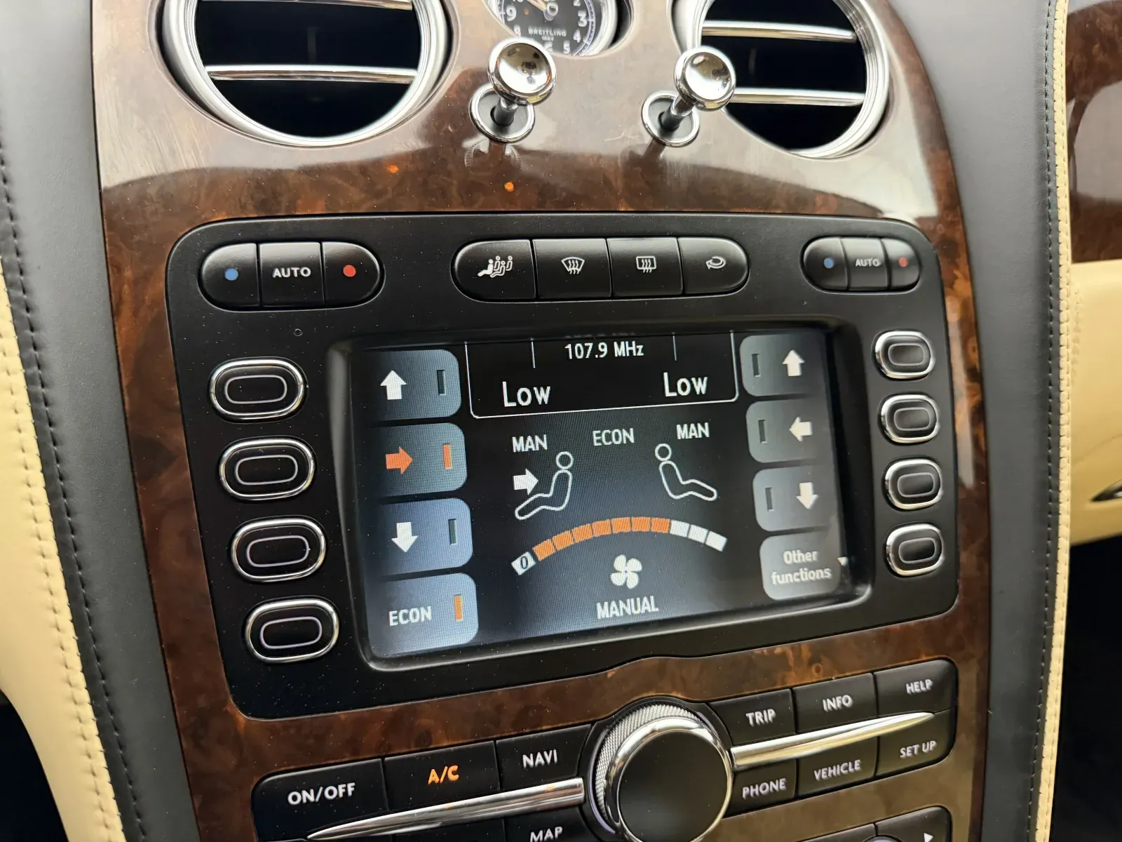Bentley Continental photo 15
