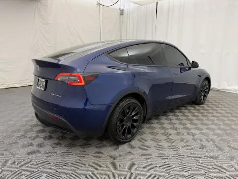 More photos of 2022 Tesla Model Y Long Range at Autos of Chicago, IL