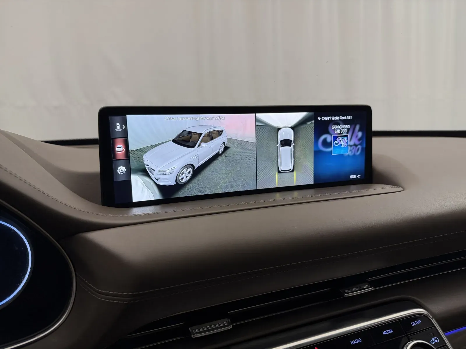 Genesis GV80 photo 26