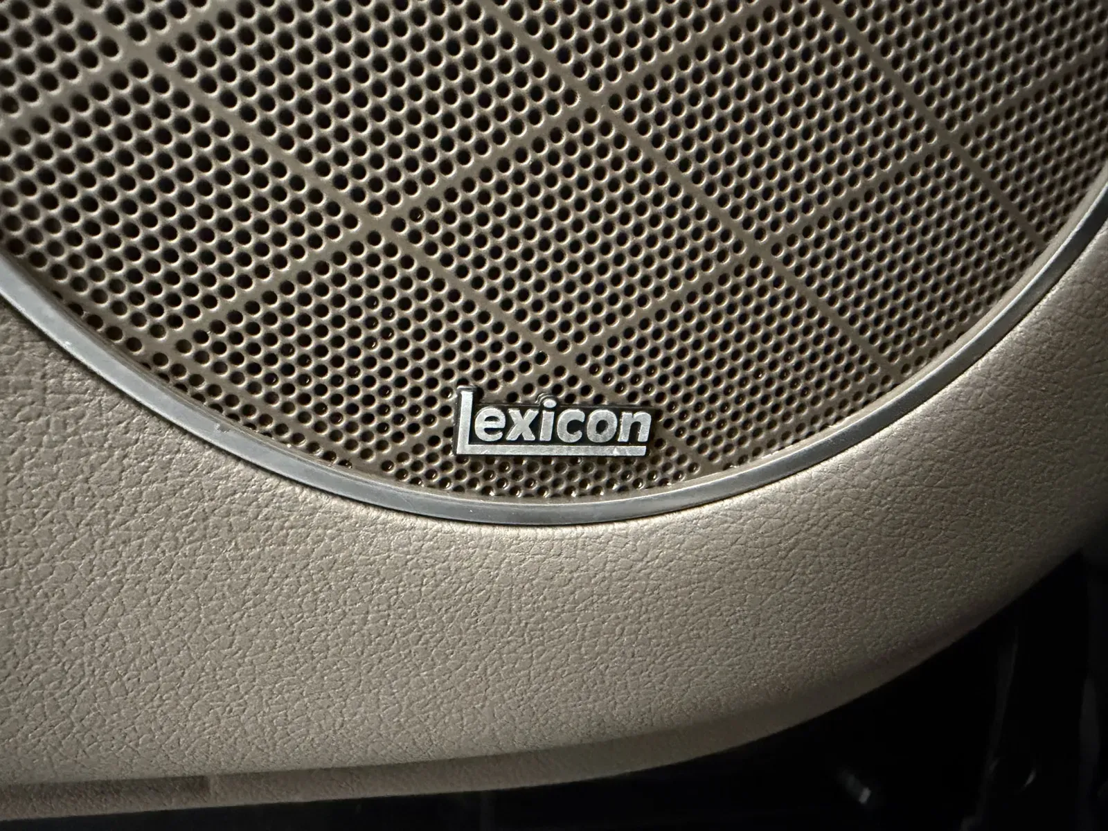 Genesis GV80 photo 18