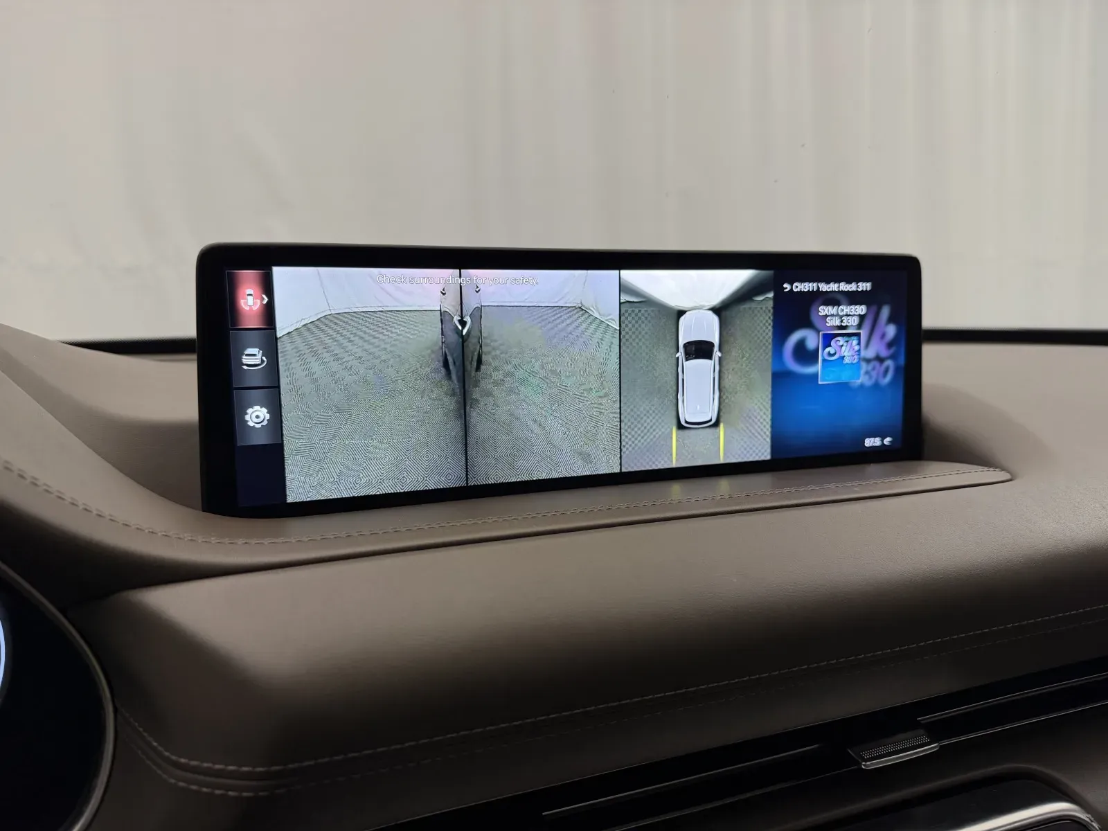 Genesis GV80 photo 28
