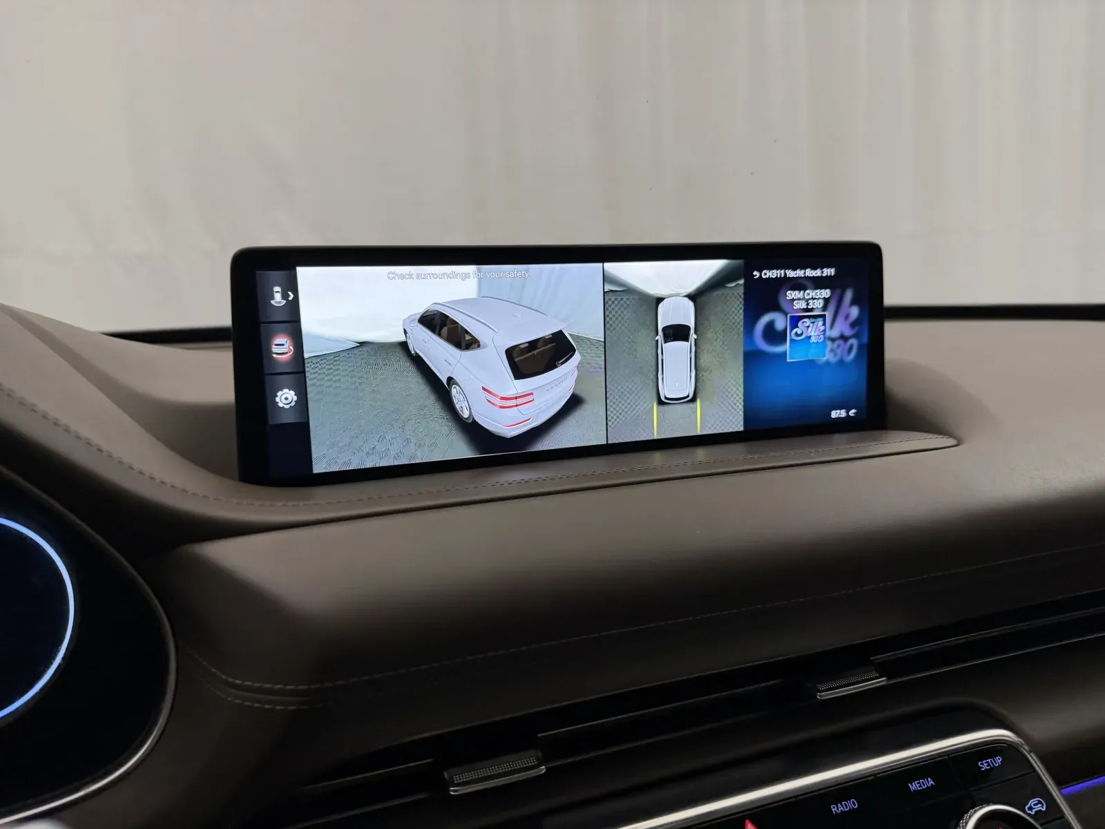 Genesis GV80 photo 24