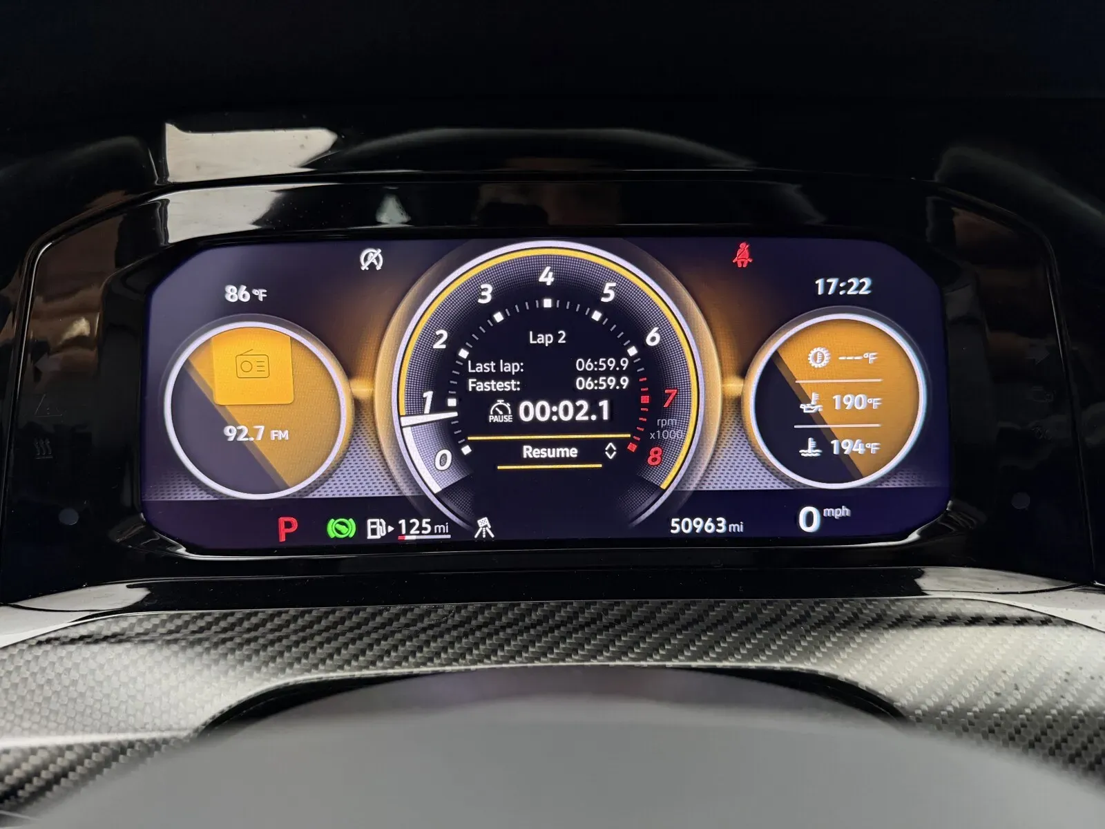 Volkswagen Golf R photo 17
