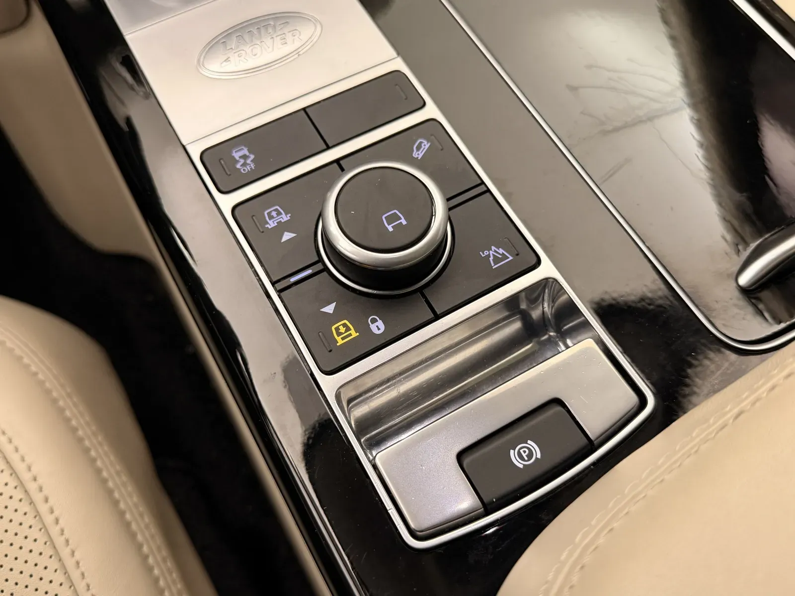 Land Rover Range Rover photo 42