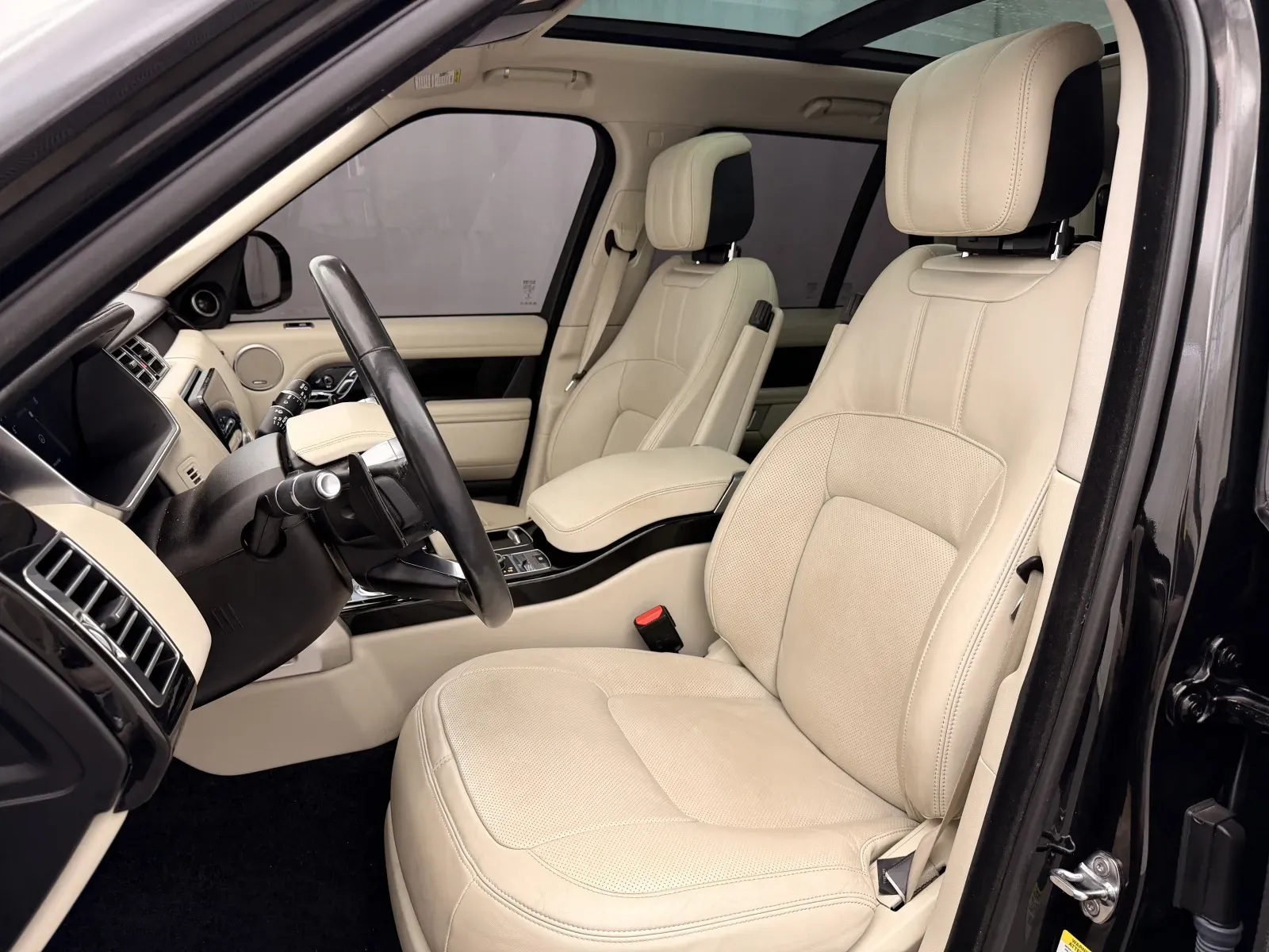 Land Rover Range Rover photo 11