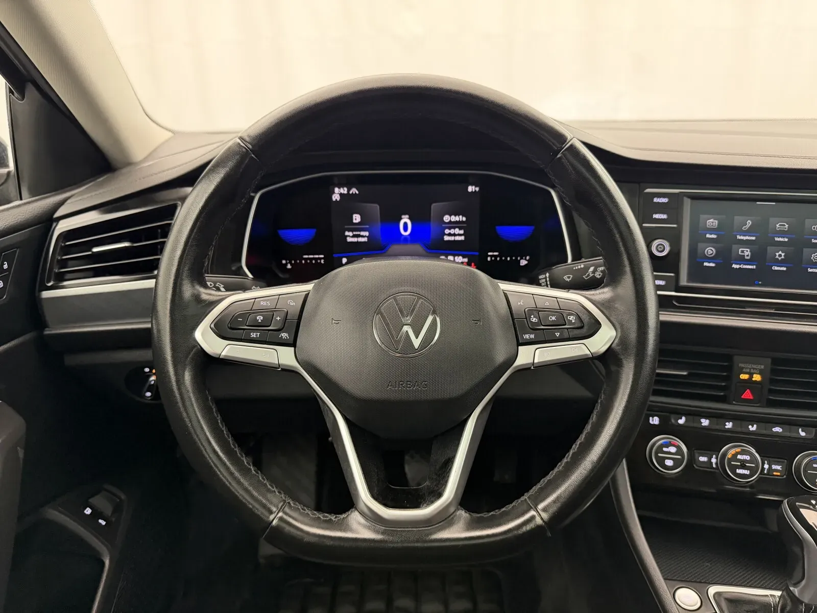 Volkswagen Jetta photo 11