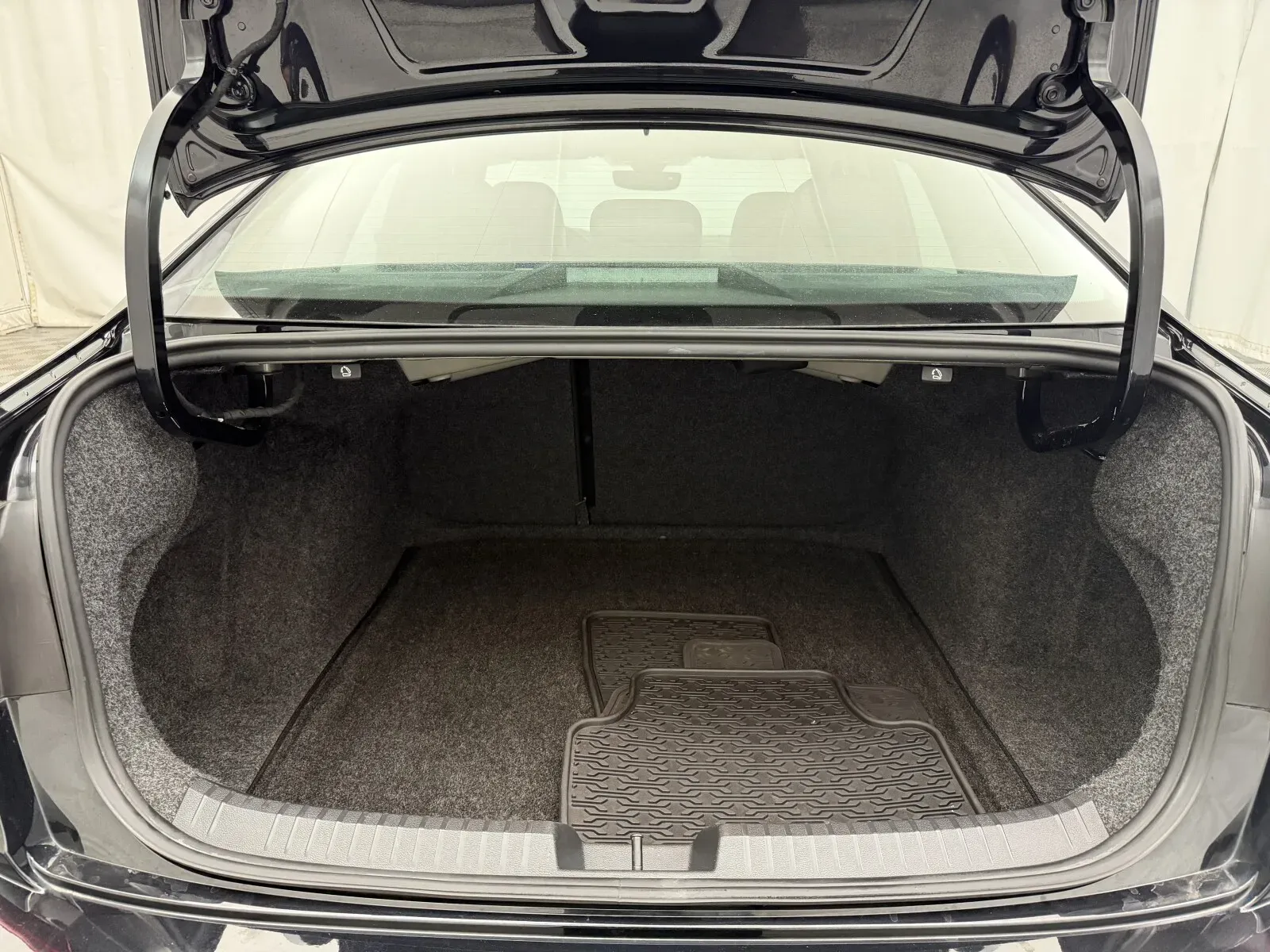 Volkswagen Jetta photo 32