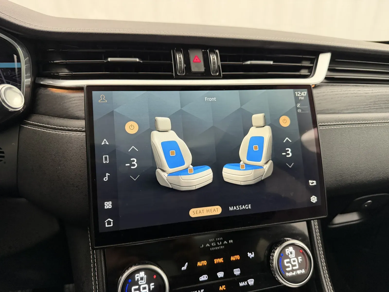 Jaguar F-PACE photo 33