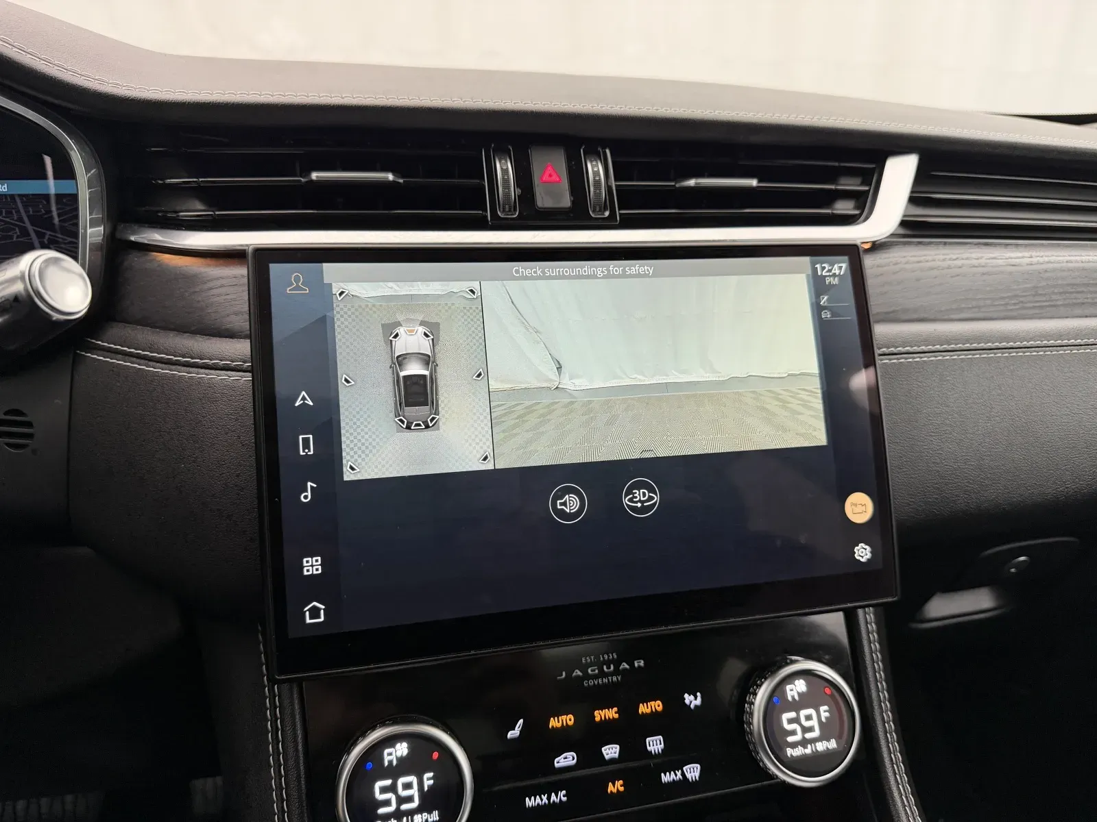 Jaguar F-PACE photo 31