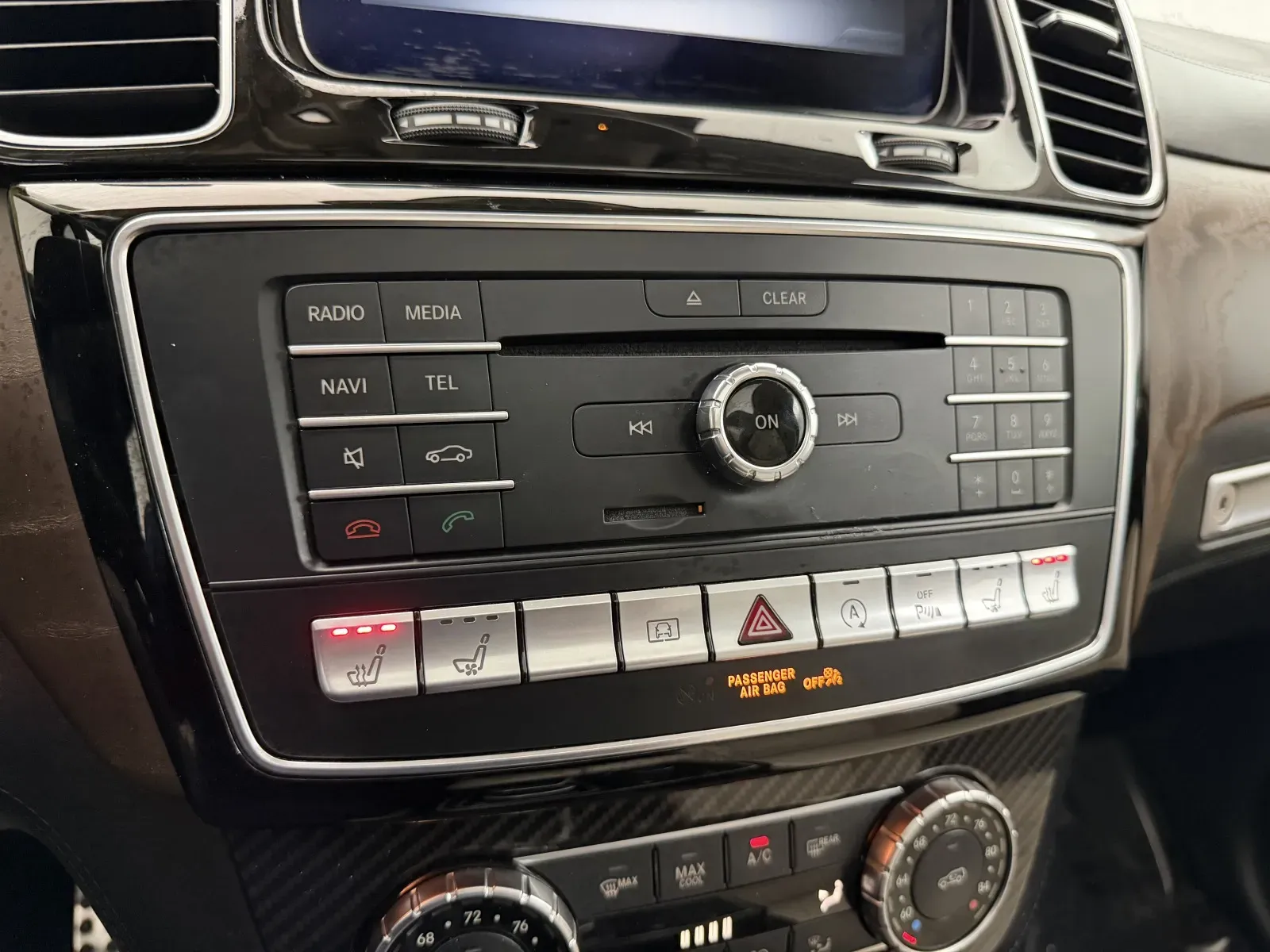 Mercedes-Benz GLE photo 38