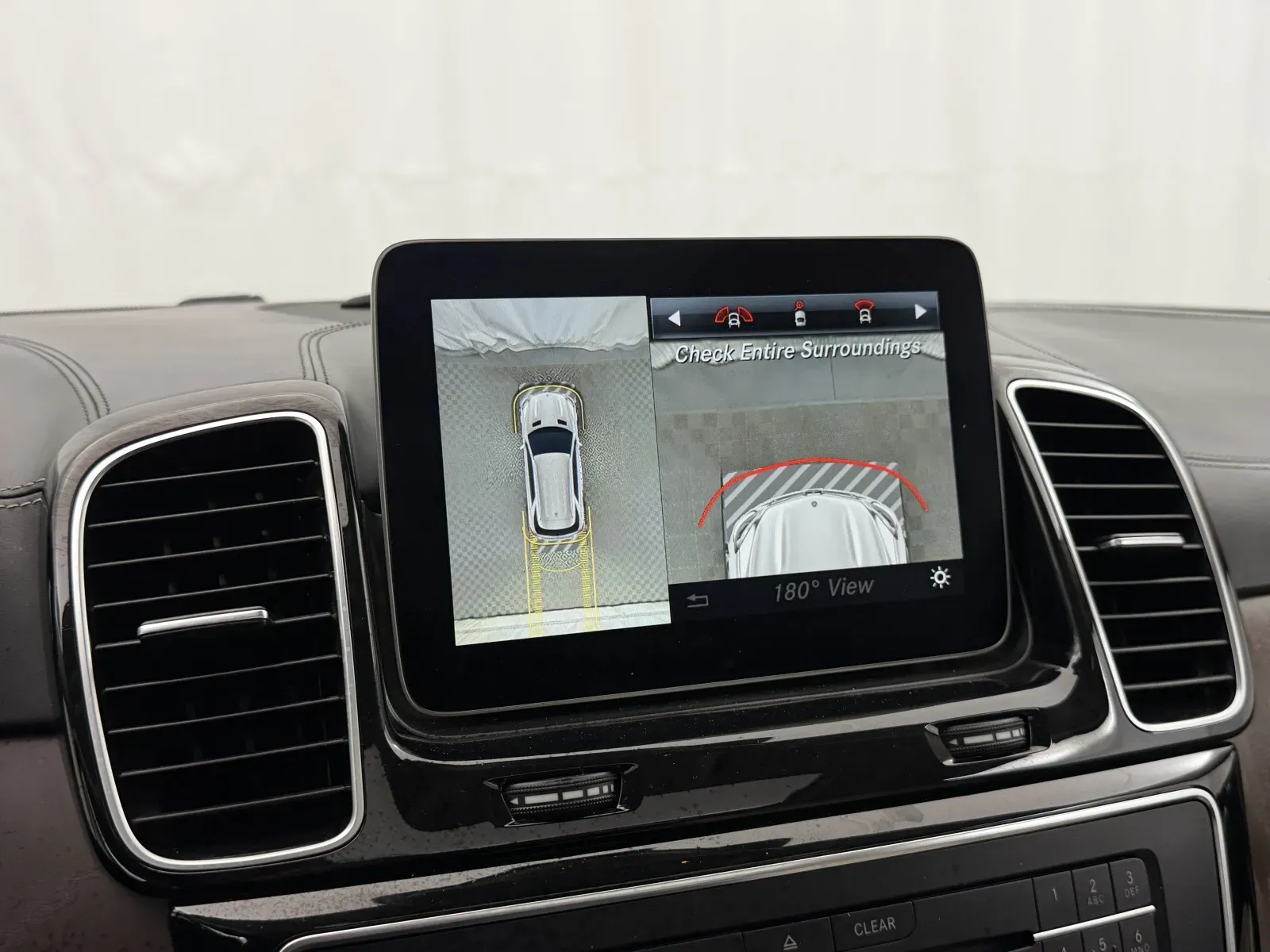 Mercedes-Benz GLE photo 33