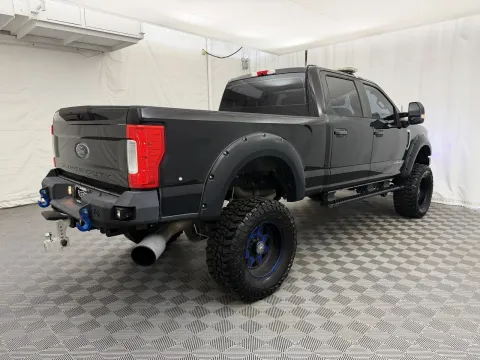 More photos of 2017 Ford Super Duty F-350 SRW XL at Autos of Chicago, IL