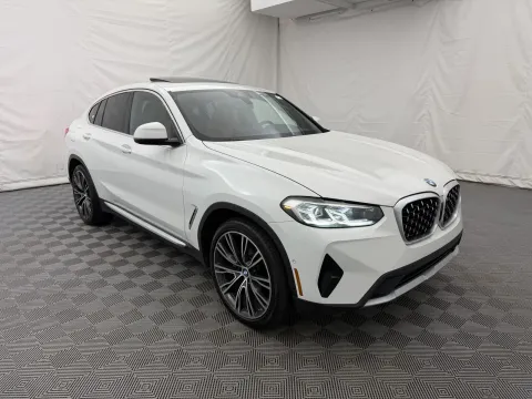 More photos of 2022 BMW X4 xDrive30i at Autos of Chicago, IL