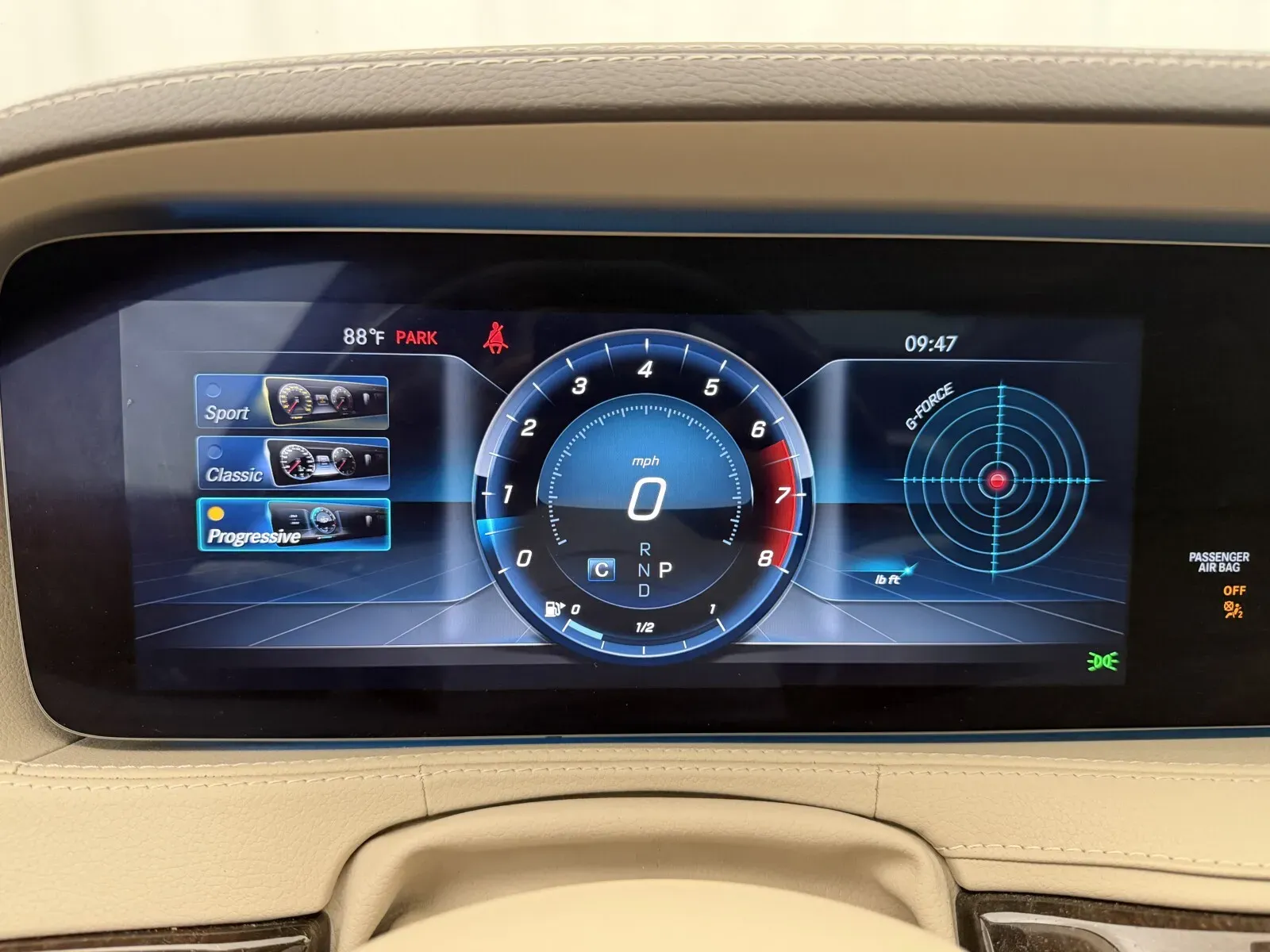Mercedes-Benz S-Class photo 16