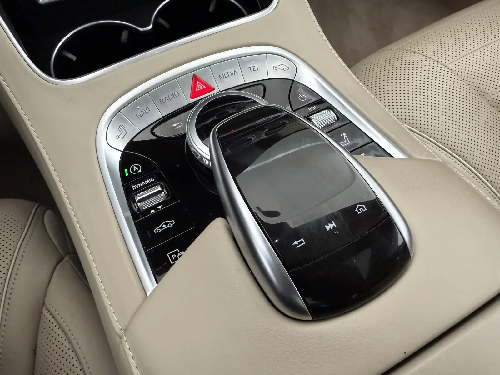 Mercedes-Benz S-Class photo 47