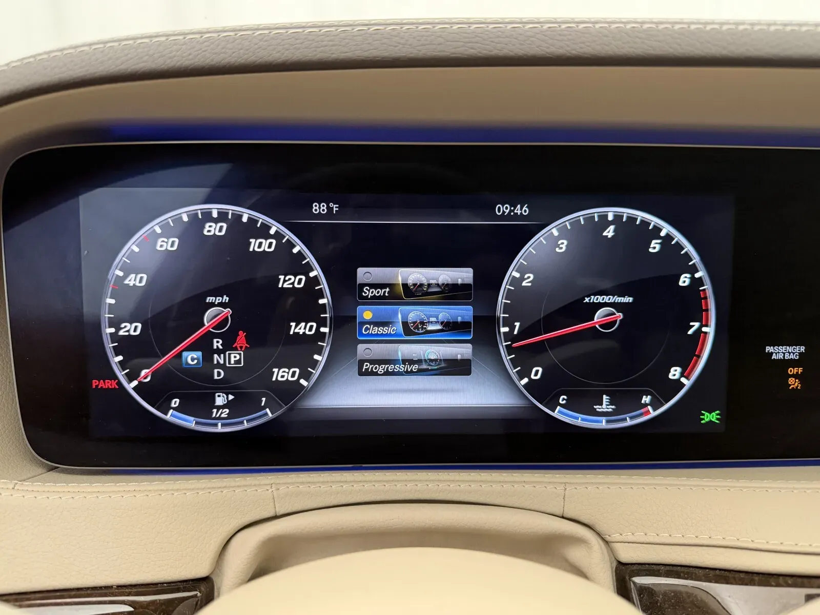 Mercedes-Benz S-Class photo 15