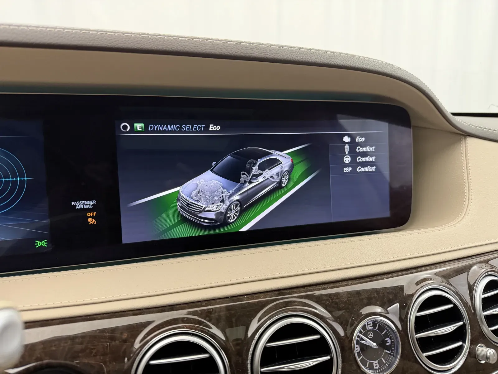 Mercedes-Benz S-Class photo 44