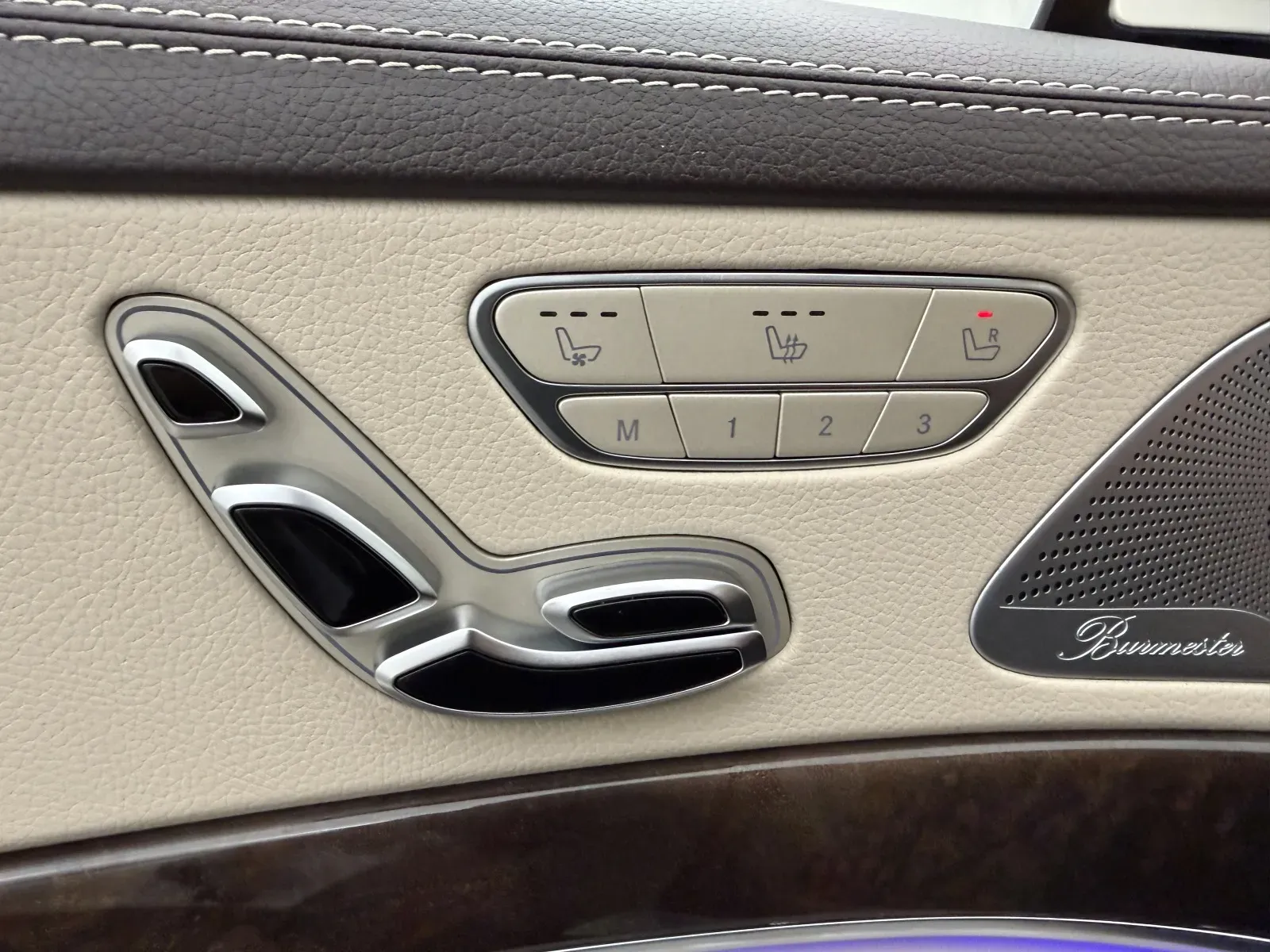 Mercedes-Benz S-Class photo 20