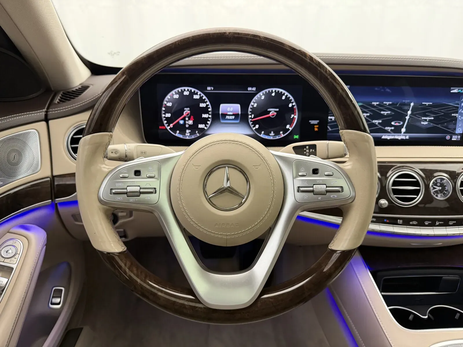 Mercedes-Benz S-Class photo 12