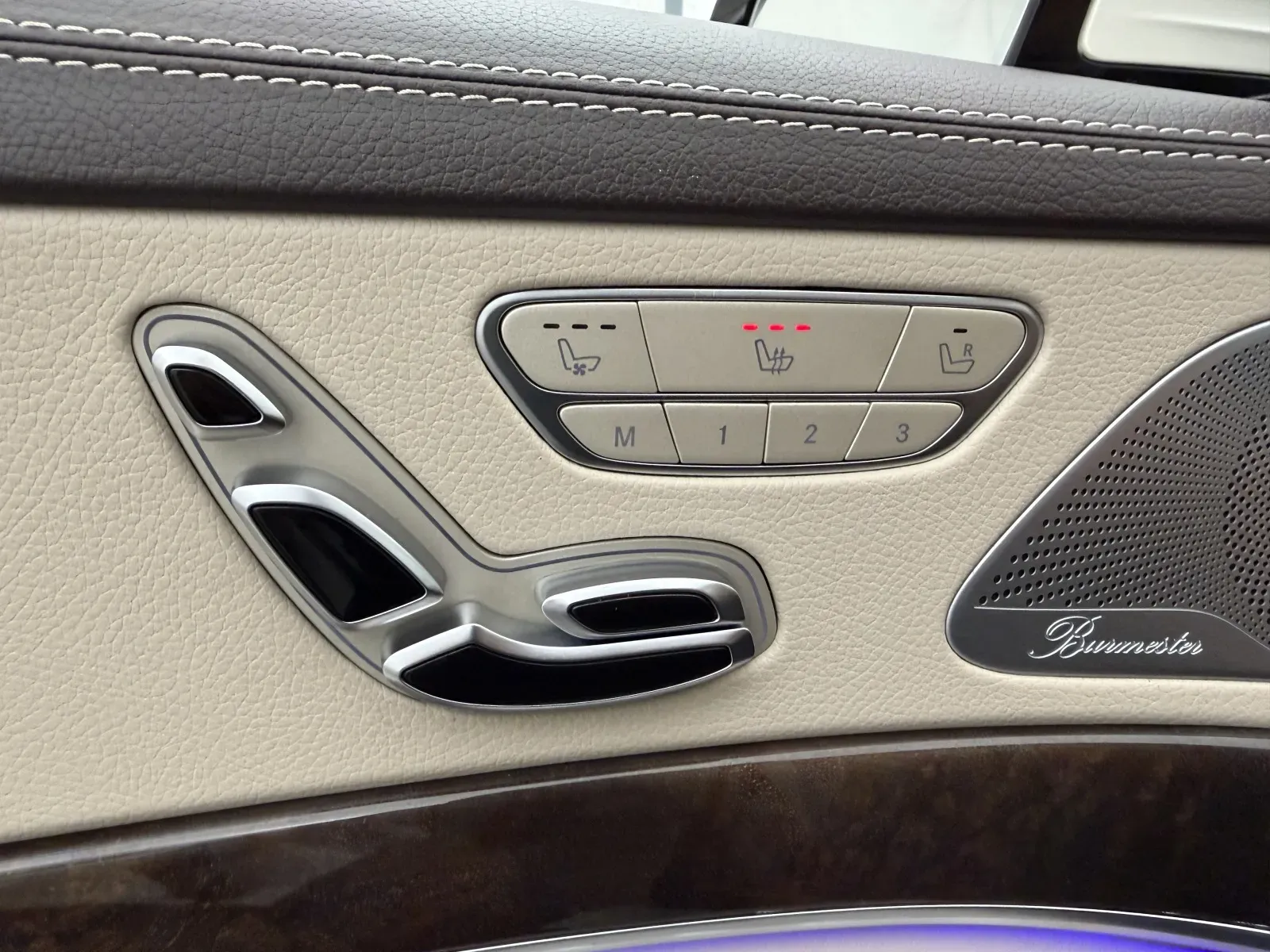 Mercedes-Benz S-Class photo 19
