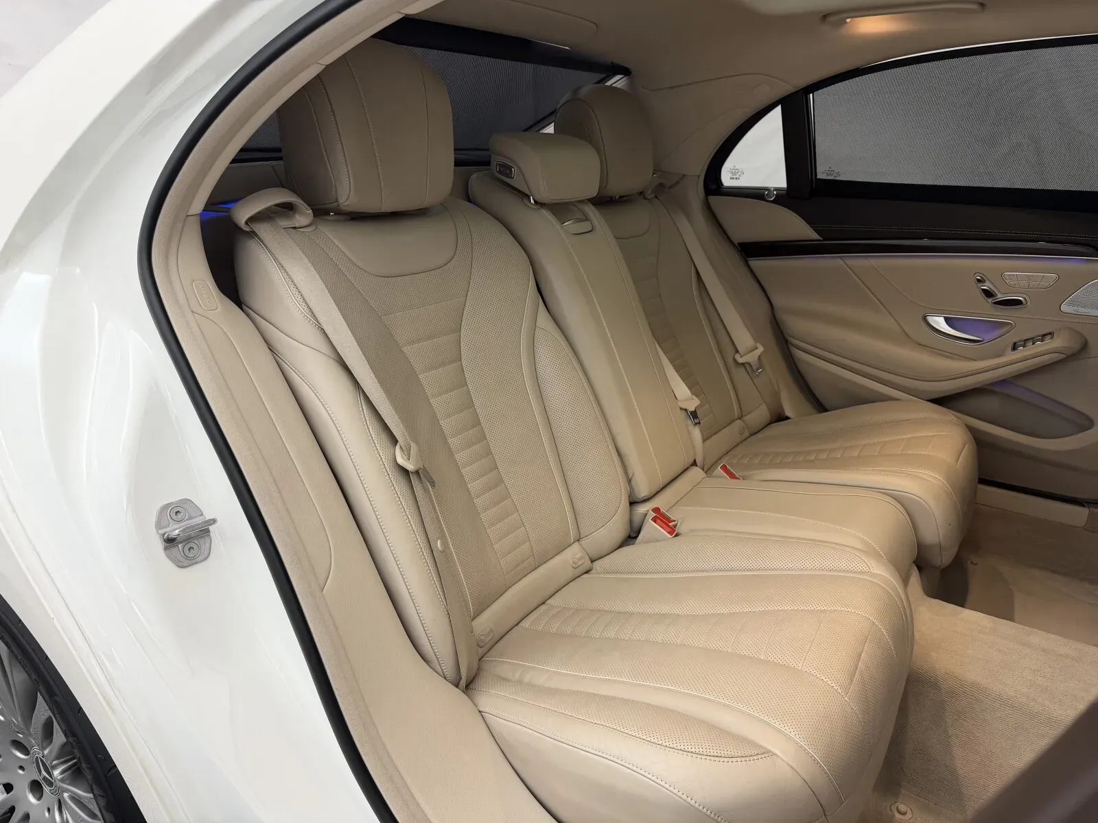 Mercedes-Benz S-Class photo 51