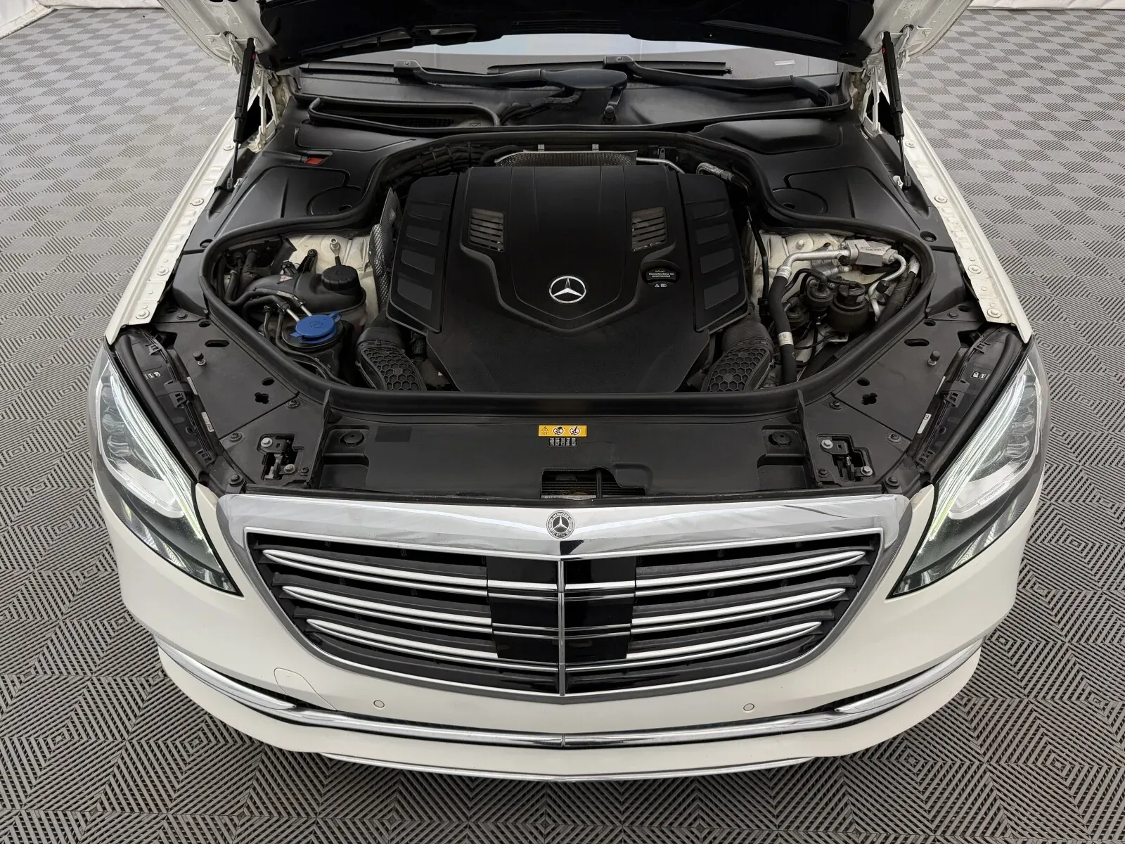 Mercedes-Benz S-Class photo 57